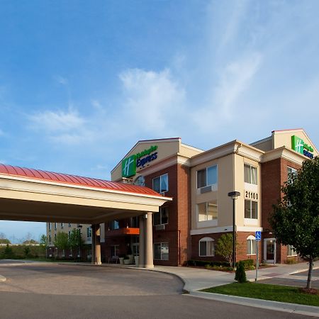 Holiday Inn Express & Suites Detroit - Farmington Hills By Ihg Northville Eksteriør bilde