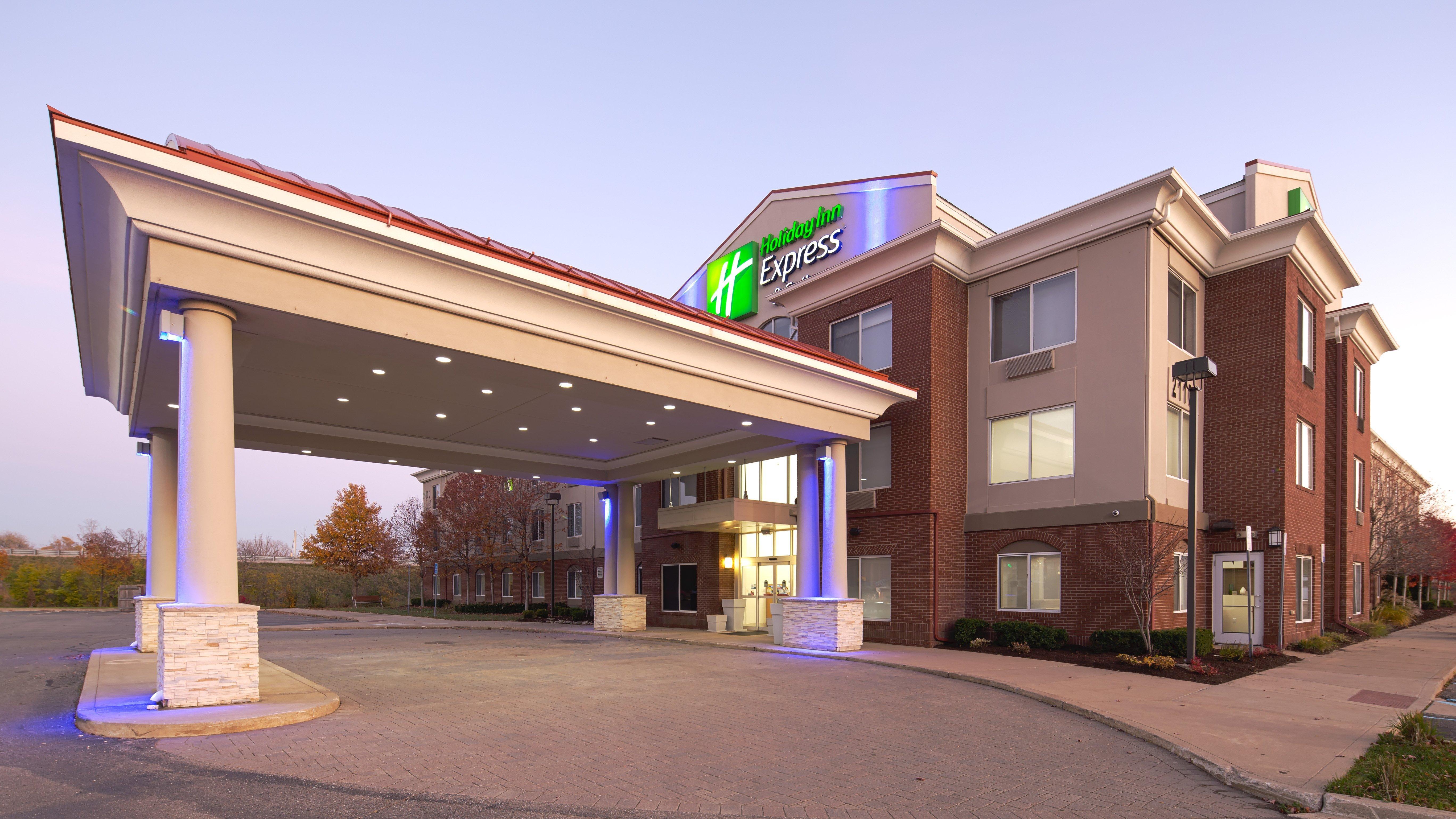 Holiday Inn Express & Suites Detroit - Farmington Hills By Ihg Northville Eksteriør bilde
