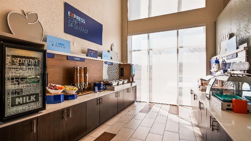 Holiday Inn Express & Suites Detroit - Farmington Hills By Ihg Northville Eksteriør bilde